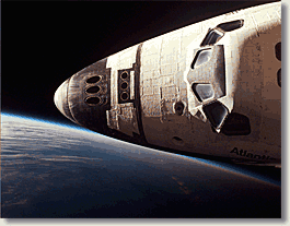 Вид ОК "Атлантис" из иллюминатора станции "Мир"
