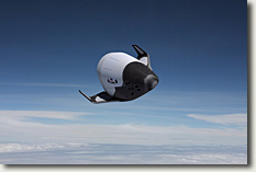Крылатый вариант "Клипера" снижается в атмосфере после космического полета