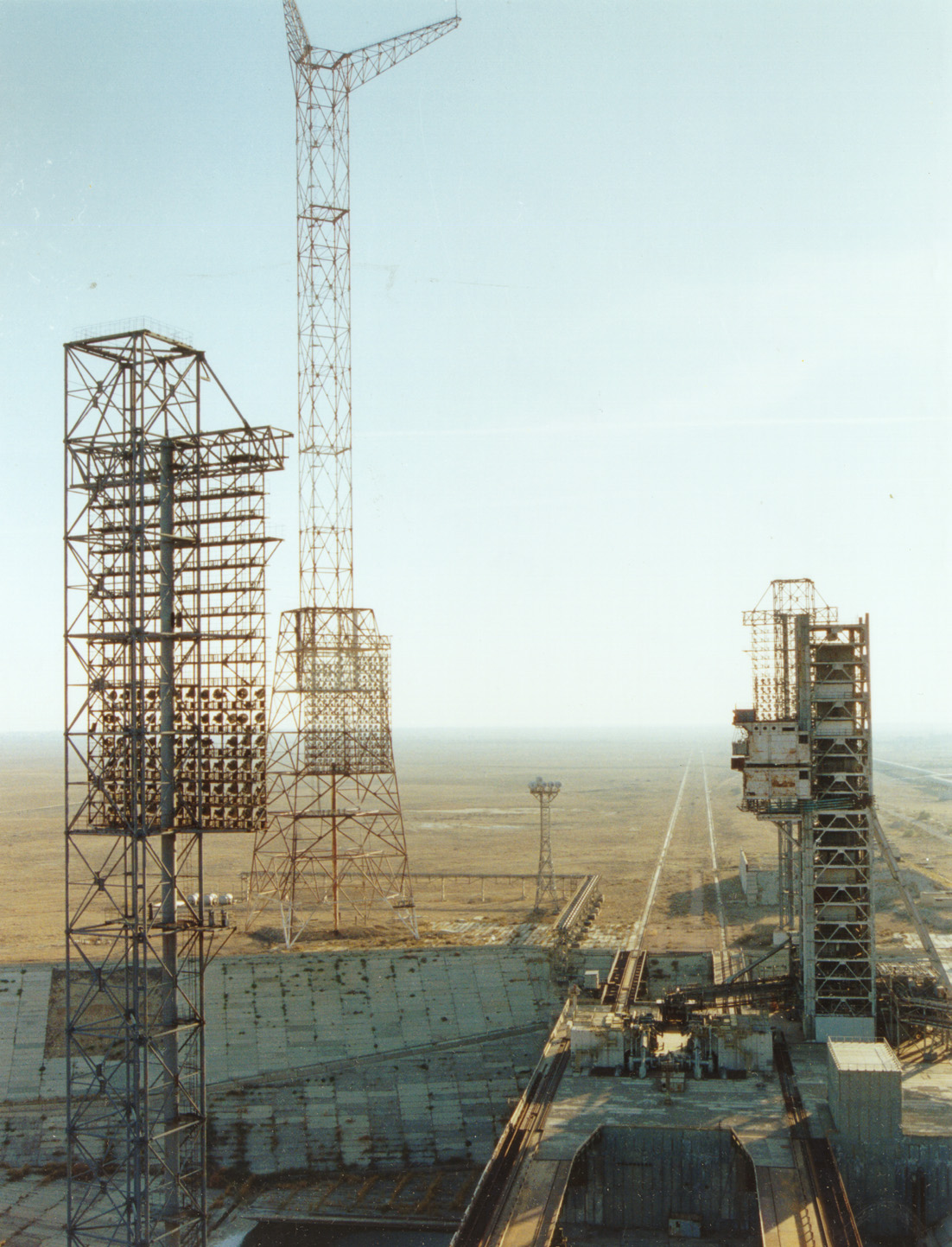 http://www.buran.ru/images/jpg/ukss20.jpg